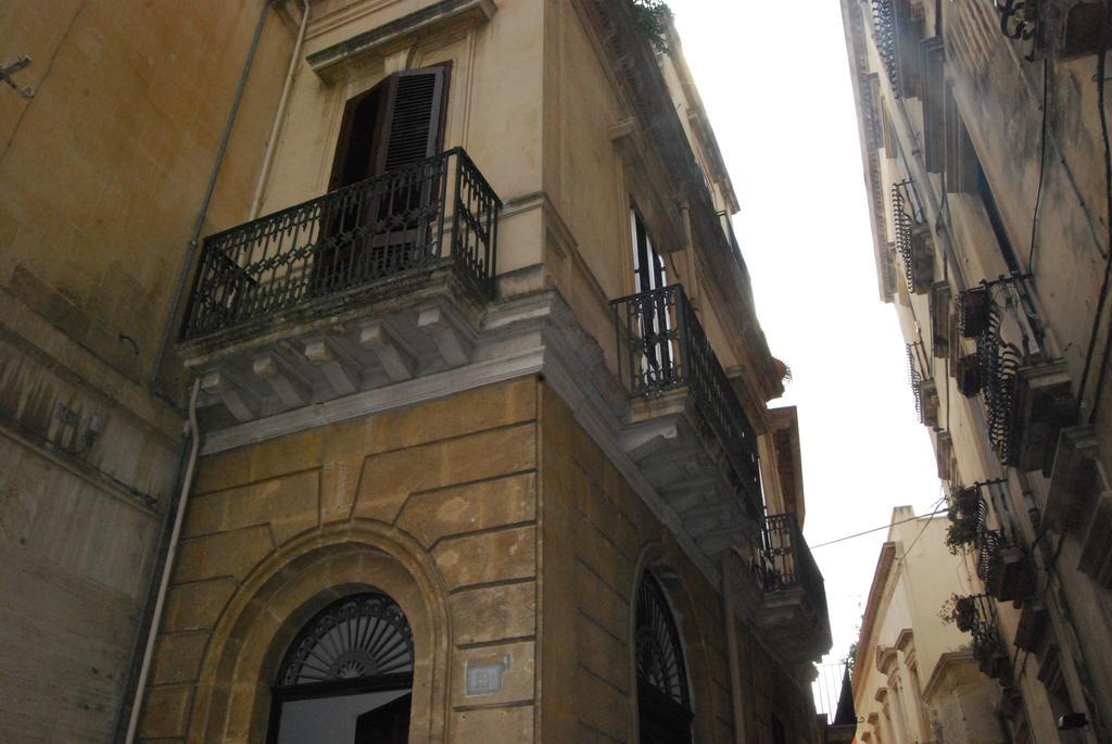 Palazzo Del Centro Bed and Breakfast Lecce Buitenkant foto